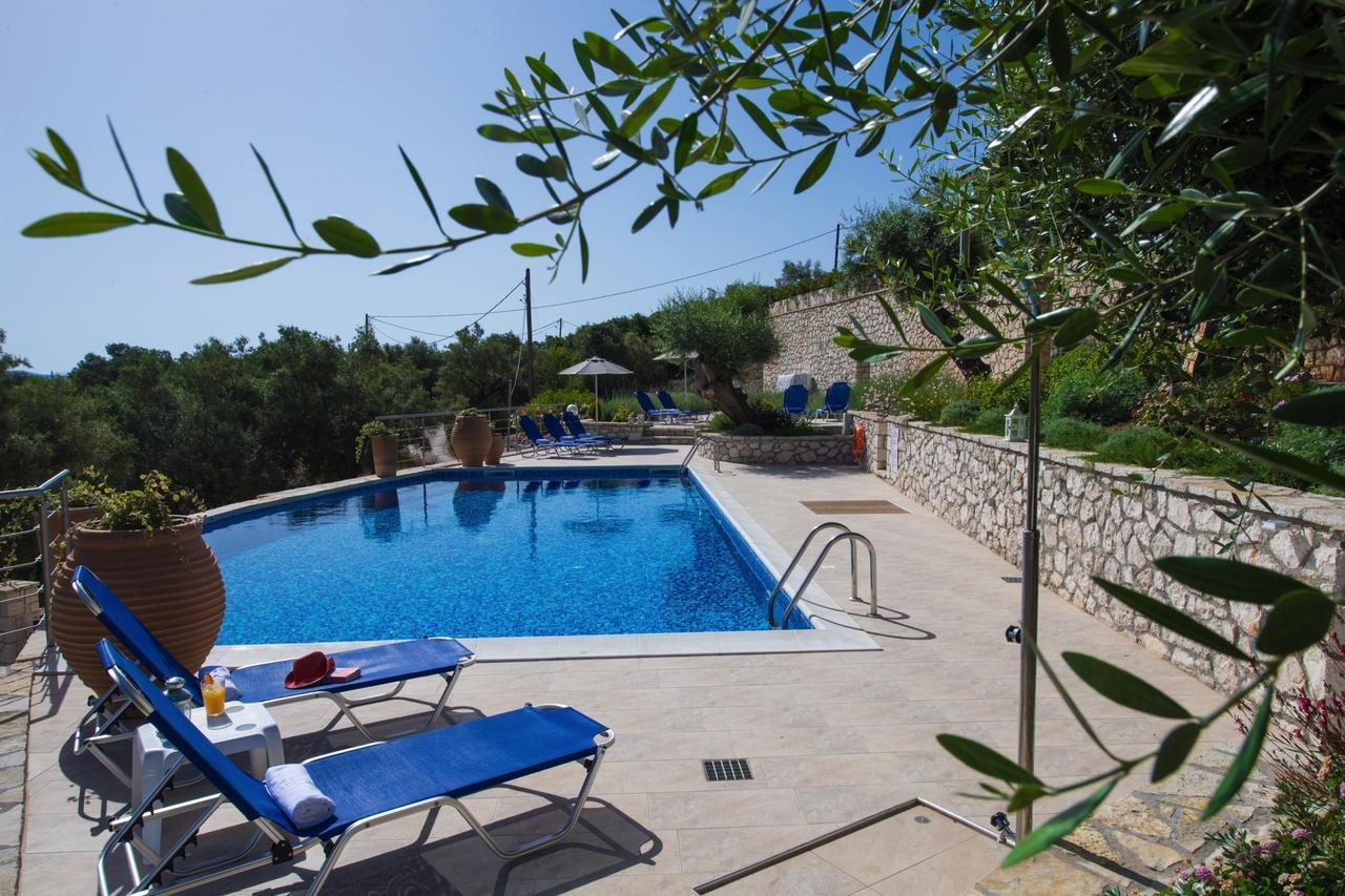 Villas Amantea- Four Villas With Big Pool And Infinity Pool Sívota Exterior foto