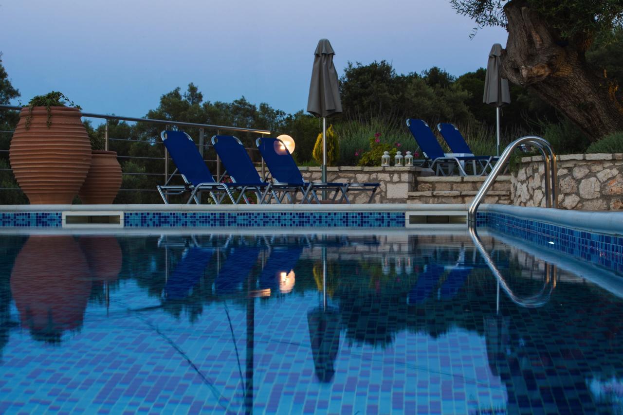 Villas Amantea- Four Villas With Big Pool And Infinity Pool Sívota Exterior foto